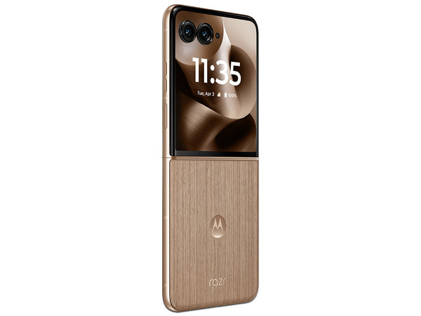 Smartphone Motorola Razr 60 Ultra:
Procesador Octa Core,
Memoria RAM de 16GB, Almacenamiento interno de 1TB,
Pantalla interna de 7
