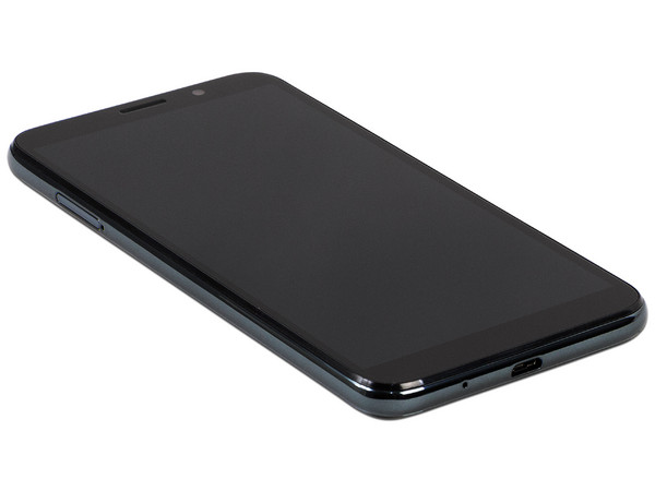 Smartphone Motorola Moto E6 Play:
Procesador Mediatek MT6739 Quad Core (1.5 GHz),
Memoria RAM de 2GB, Almacenamiento de 32GB ,
Pantalla LED Multi Touch de 5.5