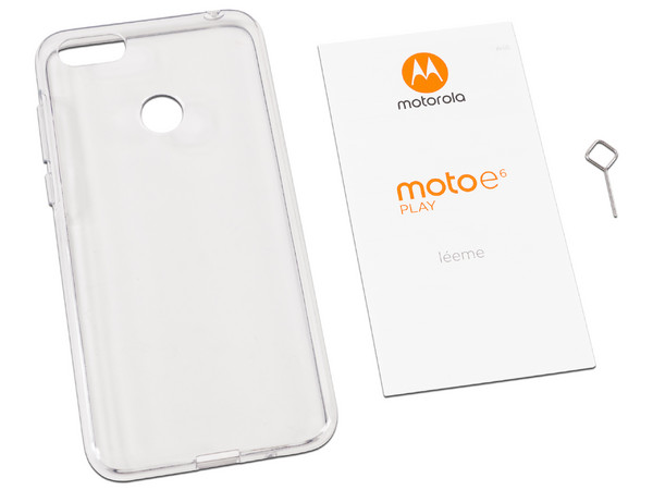 Smartphone Motorola Moto E6 Play:
Procesador Mediatek MT6739 Quad Core (1.5 GHz),
Memoria RAM de 2GB, Almacenamiento de 32GB ,
Pantalla LED Multi Touch de 5.5