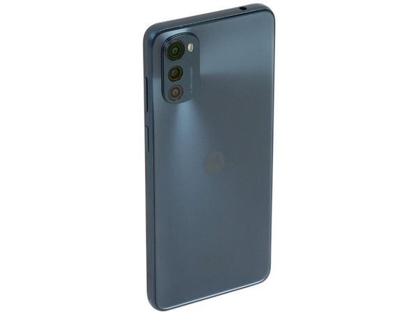 Smartphone Motorola Moto E32s: 
Procesador MediaTek Helio G37 (hasta 2.3 GHz), 
Memoria RAM de 4GB, Almacenamiento de 64GB, 
Pantalla LED Multi Touch de 6.5