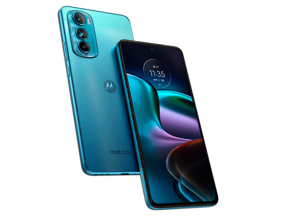 Smartphone Motorola Edge 30:
Procesador Octa Core (hasta 2.5 GHz),
Memoria RAM 8GB, Almacenamiento de 128GB,
Pantalla AMOLED de 6.5