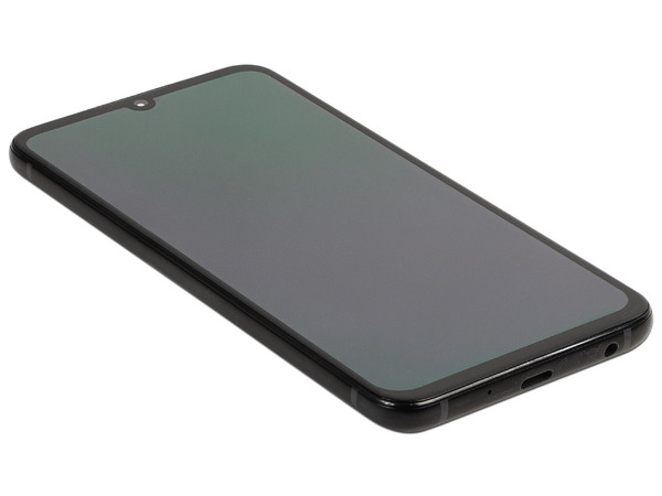 Smartphone Motorola One Zoom: 
Procesador Snapdragon 675 (hasta 2.0 GHz), 
Memoria RAM de 4GB, Almacenamiento de 128GB,
Pantalla AMOLED de 6.39