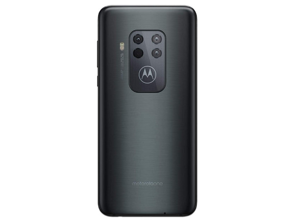 Smartphone Motorola One Zoom: 
Procesador Qualcomm Snapdragon 675 (hasta 2.0 GHz), 
Memoria RAM de 4GB, Almacenamiento de 128GB,
Pantalla OLED de 6.4