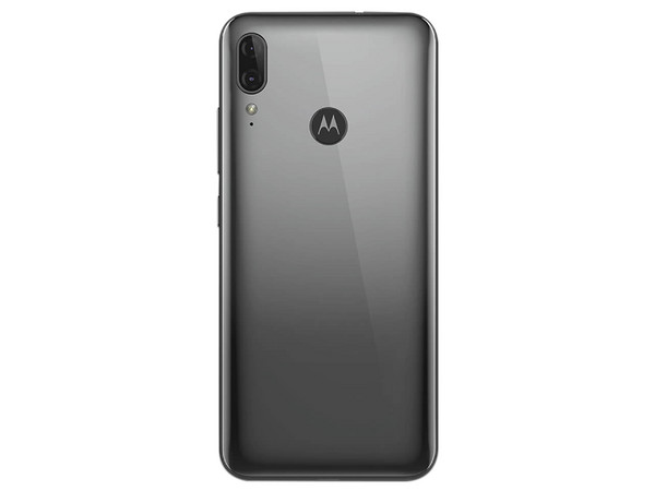 Smartphone Motorola Moto E6 Plus:
Procesador MediaTek Helio P22 Octa Core (2.0 GHz),
Memoria RAM de 2GB, Almacenamiento de 32GB,
Pantalla 6.1