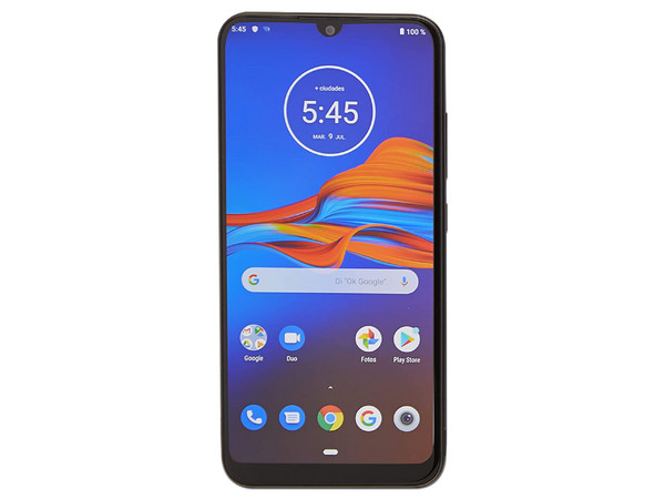 Smartphone Motorola Moto E6 Plus:
Procesador MediaTek Helio P22 Octa Core (2.0 GHz),
Memoria RAM de 2GB, Almacenamiento de 32GB,
Pantalla 6.1