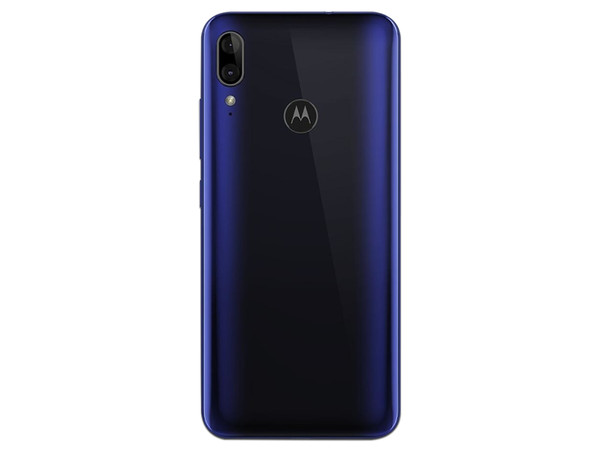 Smartphone Motorola Moto E6 Plus:
Octa Core Helio P22 (2.0 GHz) 
Memoria RAM de 4GB, Almacenamiento de 64GB,
Pantalla LED Multi Touch de 6.1