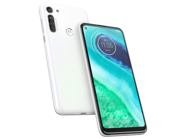 Smartphone Motorola Moto G8 :
Procesador Snapdragon 665 (2.0 GHz),
Memoria RAM de 4GB, Almacenamiento de 64GB,
Pantalla LED Multi Touch de 6.4