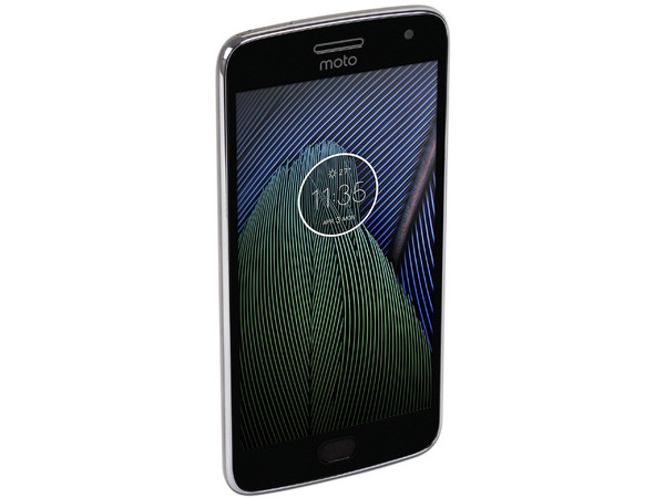 Smartphone Motorola Moto G5 Plus:
Procesador Qualcomm Octa-Core (2.0 GHz),
Memoria RAM de 2GB, Almacenamiento de 32GB (expandible con microSD),
Pantalla 5.2