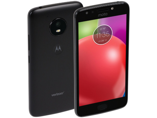 Smartphone Motorola Moto E4:
Procesador Qualcomm Snapdragon 425 Quad Core (hasta 1.4 GHz),
Memoria RAM de 2GB, Almacenamiento de 16GB (expandible con microSD),
Pantalla 5