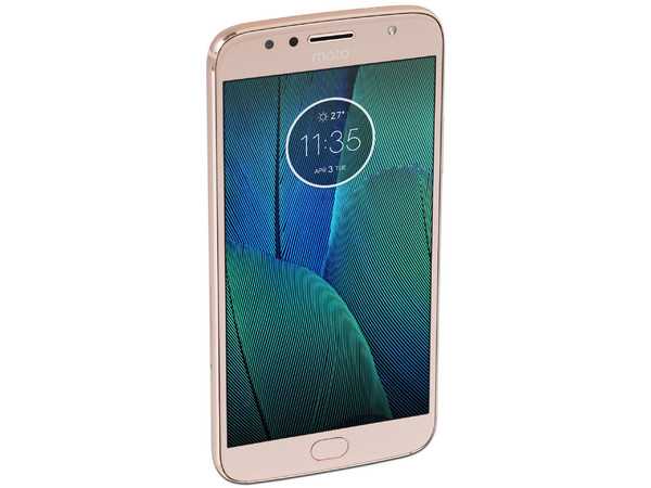 Smartphone Motorola Moto G5s Plus,
Procesador Snapdragon 625 Octa Core (2.0 GHz),
Memoria RAM de 3GB, Almacenamiento de 32GB (Expandible con micro SD),
Pantalla IPS 5.5