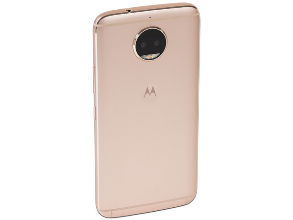 Smartphone Motorola Moto G5s Plus,
Procesador Snapdragon 625 Octa Core (2.0 GHz),
Memoria RAM de 3GB, Almacenamiento de 32GB (Expandible con micro SD),
Pantalla IPS 5.5
