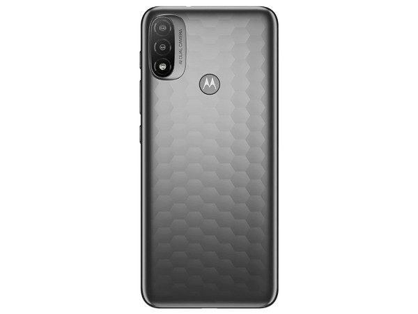 Smartphone Motorola Moto E20:
Procesador UNISOC T606 (1,6 GHz), 
Memoria RAM de 2GB, Almacenamiento de 32GB, 
Pantalla LED Multi Touch de 6.5