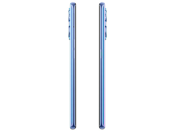 Smartphone OPPO Reno7 5G: 
Procesador Dimensity 900 (hasta 2.4 GHz), 
Memoria RAM de 8GB, Almacenamiento de 256GB, 
Pantalla AMOLED de 6.4