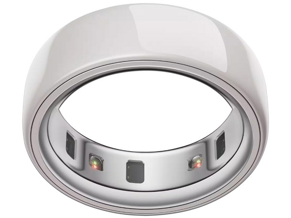 Smart Ring Oura Ring 4 Ceramic, 
Medidor de Oxígeno en Sangre, 
Compatible con Android e iOS, 
Talla 6. 
Color Blanco.