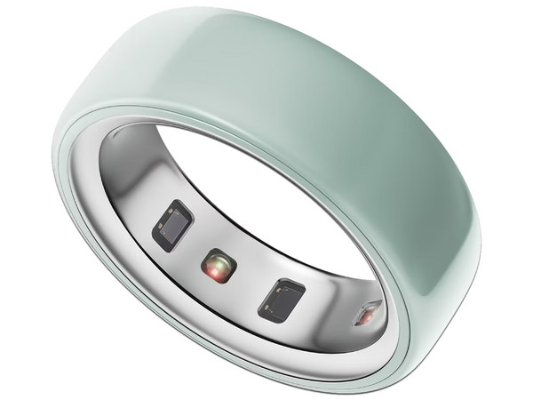 Smart Ring Oura Ring 4 Ceramic, 
Medidor de Oxígeno en Sangre, 
Compatible con Android e iOS, 
Talla 9. 
Color Blanco.