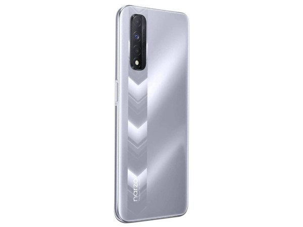 Smartphone Realme Narzo 30 5G: 
Procesador Dimensity 700 5G (hasta 2.2 GHz),
Memoria RAM de 4GB, Almacenamiento de 128GB, 
Pantalla LED Multi Touch de 6.5