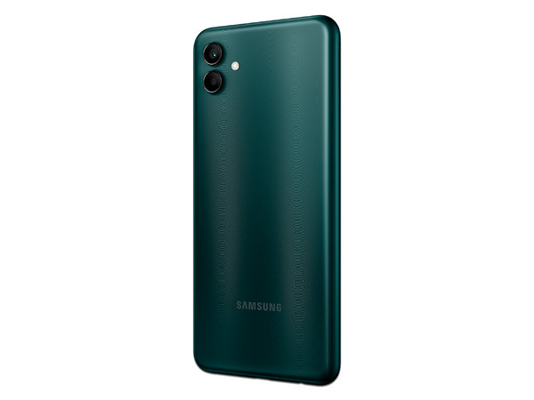 Smartphone Samsung Galaxy A04: 
Procesador Octa Core (hasta 2.3 GHz), 
Memoria RAM de 4GB, Almacenamiento de 64GB, 
Pantalla LED Multi Touch de 6.4