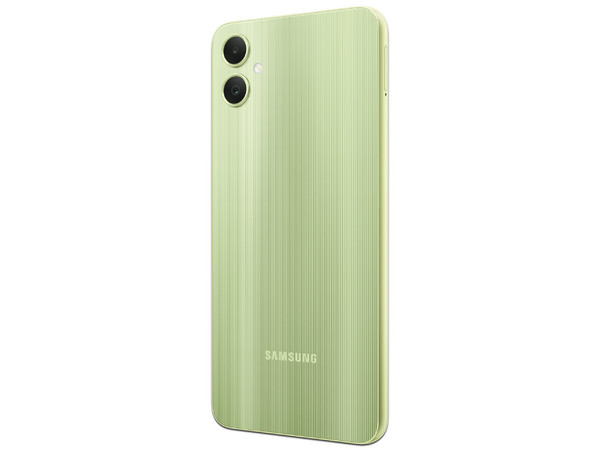 Smartphone Samsung Galaxy A05:
Procesador Octa Core (hasta 2.0 GHz),
Memoria RAM de 4GB,
Almacenamiento de 64GB,
Pantalla LED Multi-Touch de 6.7
