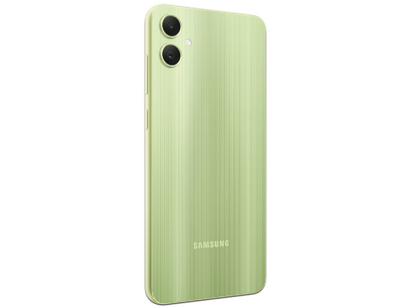Smartphone Samsung Galaxy A05:
Procesador Octa Core (hasta 2.0 GHz),
Memoria RAM de 4GB,
Almacenamiento de 64GB,
Pantalla LED Multi-Touch de 6.7