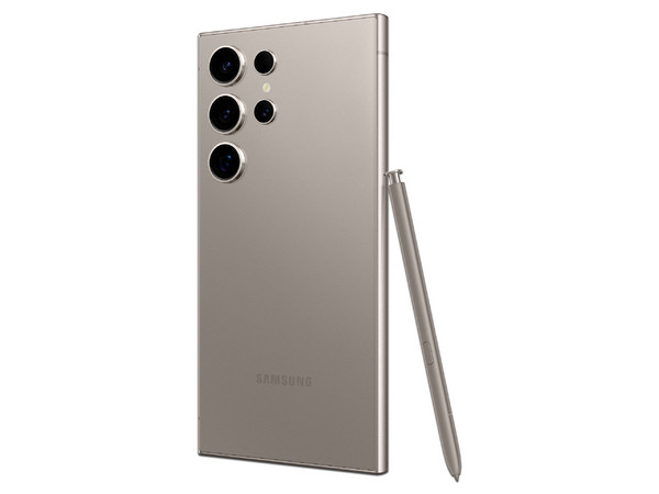 Smartphone Samsung S24 Ultra: 
Procesador Qualcomm Snapdragon 8 Gen 3, 
Memoria RAM de 12GB, 
Almacenamiento de 256GB,
Pantalla AMOLED Multi-Touch de 6.8