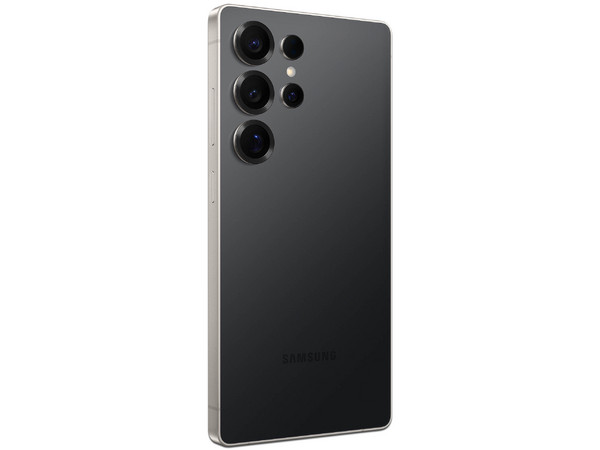 Smartphone Samsung Galaxy S25 Ultra: 
Procesador Octa-Core (hasta 4.47 GHz), 
Memoria RAM de 12GB, Almacenamiento de 256GB, 
Pantalla AMOLED de 6.8