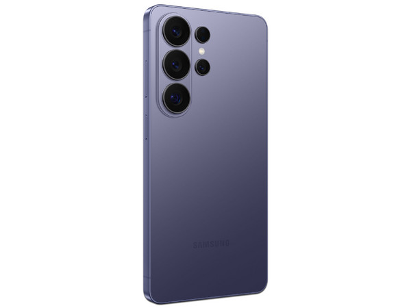 Smartphone Samsung Galaxy S26 Ultra: 
Procesador Octa-Core (hasta 4.74 GHz), 
Memoria RAM de 12GB, Almacenamiento de 256GB,
Pantalla Dynamic AMOLED 2x de 6.7