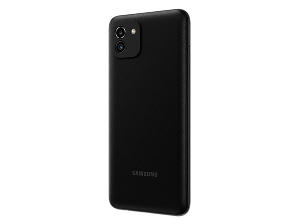 Smartphone Samsung Galaxy A03:
Procesador Octa-Core (hasta 1.6 GHz),
Memoria RAM de 4GB, Almacenamiento de 64GB,
Pantalla LED Multi Touch de 6.5