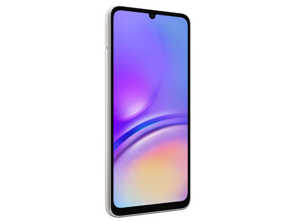 Smartphone Samsung Galaxy A05: 
Procesador Helio G85 (hasta 2.0 GHz),
Memoria RAM de 4GB, Almacenamiento de 64GB, 
Pantalla LED Multi Touch de 6.7