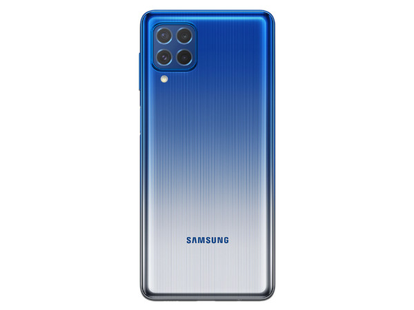 Smartphone Samsung Galaxy M62:
Procesador Exynos 9825 Octa Core (hasta 2.73 GHz),
Memoria RAM de 8GB, Almacenamiento de 128GB,
Pantalla LED Multi Touch de 6.7