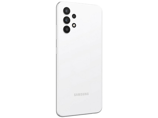 Smartphone Samsung Galaxy A32:
Procesador Octa-Core (hasta 1.80 GHz),
Memoria RAM de 4GB, 
Almacenamiento de 128GB,
Pantalla Super AMOLED de 6.4