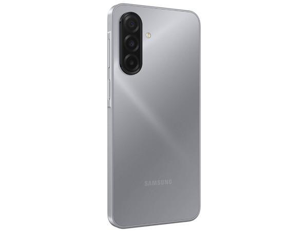 Smartphone Samsung Galaxy A17 LTE:
Procesador Octa Core (2.4 GHz + 2.0 GHz), 
Memoria RAM de 4GB, Almacenamiento de 128GB, 
Pantalla LED Multi Touch de 6.7