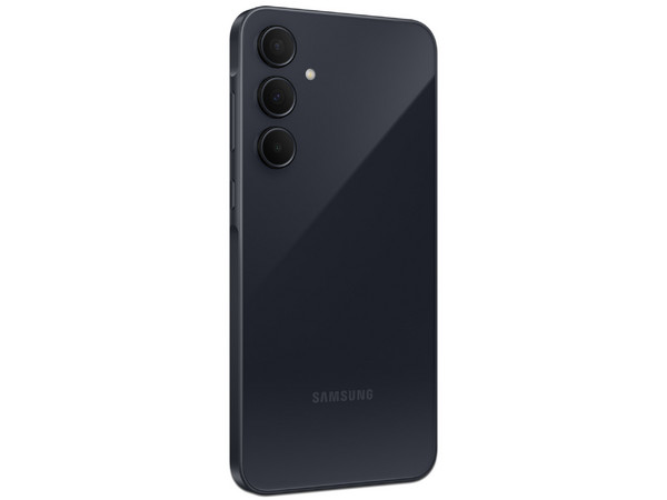Smartphone Samsung Galaxy A35: 
Procesador Octa-Core (hasta 2.4 GHz), 
Memoria RAM de 8GB, Almacenamiento de 256GB, 
Pantalla AMOLED Multi-Touch de 6.6