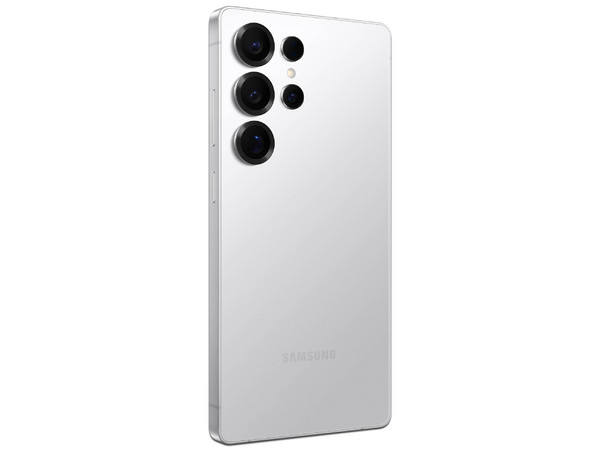 Smartphone Samsung Galaxy S25 Ultra: 
Procesador Octa-Core (hasta 4.47 GHz), 
Memoria RAM de 12GB, Almacenamiento de 512GB, 
Pantalla AMOLED de 6.8