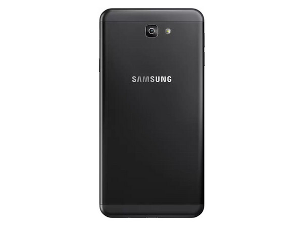 Smartphone Samsung Galaxy J7 Prime:
Procesador Octa Core (1.6 GHz),
Memoria RAM de 3GB, Almacenamiento de 16GB
(expandible con microSD),
Pantalla 5.5