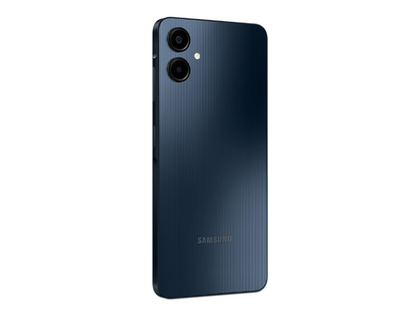 Smartphone Samsung Galaxy A06: 
Procesador Octa Core (2.0 GHz), 
Memoria RAM de 4GB, Almacenamiento de 64GB, 
Pantalla LED Multi Touch de 6.7