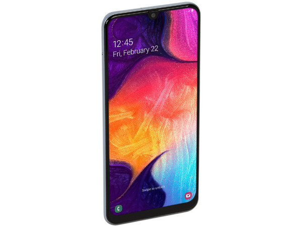 Smartphone Samsung Galaxy A50:
Procesador Octa Core (hasta 2.3GHz),
Memoria RAM de 4GB,
Almacenamiento de 64GB,
Pantalla Super AMOLED de 6.2
