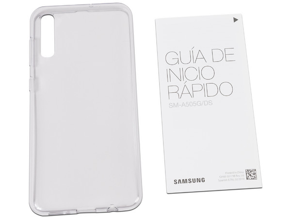 Smartphone Samsung Galaxy A50:
Procesador Octa Core (hasta 2.3GHz),
Memoria RAM de 4GB,
Almacenamiento de 64GB,
Pantalla Super AMOLED de 6.2