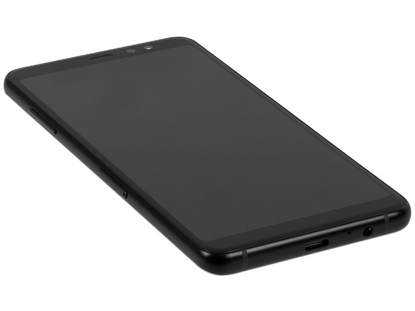 Smartphone Samsung Galaxy A8 Plus:
Procesador Octa Core (hasta 2.2GHz),
Memoria RAM de 4GB, Almacenamiento de 32GB (expandible con microSD),
Pantalla de 6