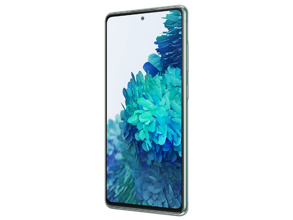 Smartphone Samsung Galaxy S20 FE:
Procesador Exynos 990 Octa Core (hasta 2.70 GHz),
Memoria RAM de 8GB, Almacenamiento de 256GB,
Pantalla Super AMOLED de 6.3