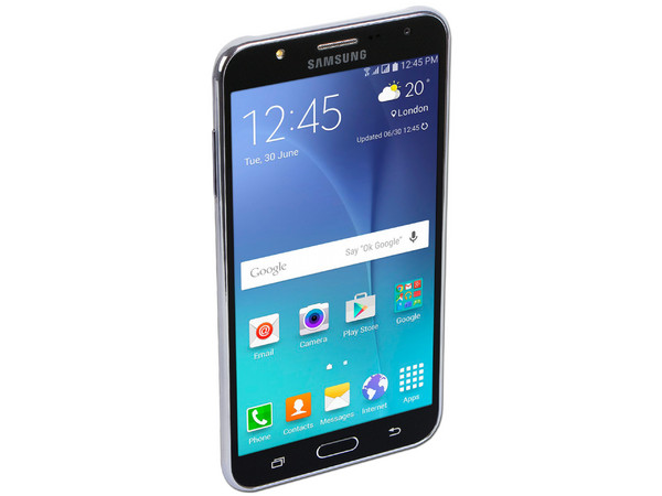 Smartphone Samsung Galaxy J7:
Procesador Octa Core (1.5 GHz),
Memoria RAM de 1.5GB, Almacenamiento de 16GB (expandible con microSD),
Pantalla 5.5