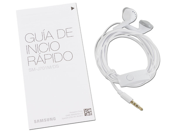 Smartphone Samsung Galaxy J7 Neo:
Procesador Octa Core (1.6 GHz),
Memoria RAM de 2GB, Almacenamiento de 16GB (expandible con microSD),
Pantalla de 5.5
