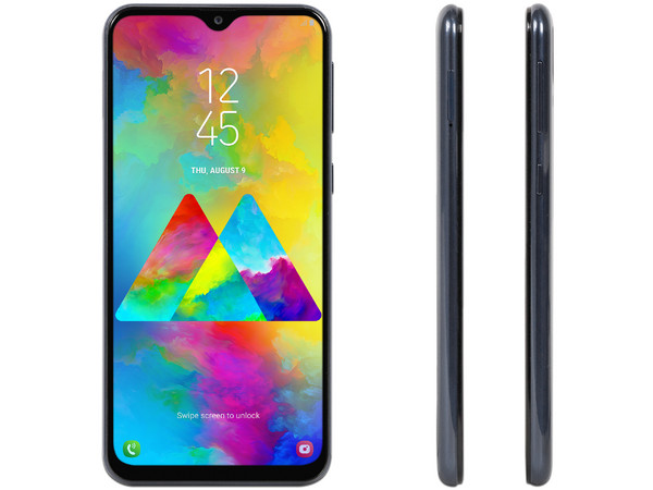 Smartphone Samsung M20:
Procesador Octa Core (1.8 GHz),
Memoria RAM de 3GB, Almacenamiento de 32GB
(expandible con microSD), 
Pantalla 6.3