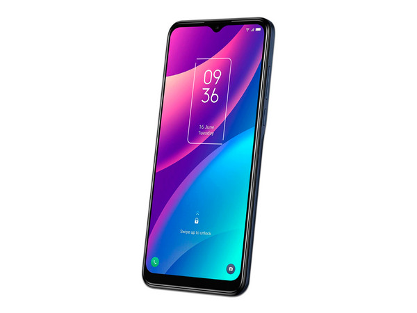 Smartphone TCL 30SE: 
Procesador Helio G25 (hasta 2.0 GHz), 
Memoria RAM de 4GB, Almacenamiento de 64GB, 
Pantalla LED Multi Touch de 6.52