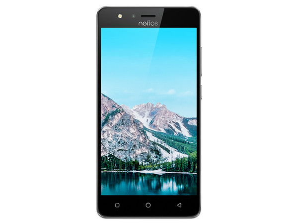Smartphone TP-LINK Neffos C5s:
Procesador Mediatek MT6737M (1.1 GHz),
Memoria RAM de 1GB, Almacenamiento de 8GB (expandible con microSD),
Pantalla 5