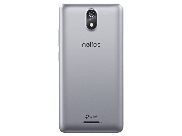Smartphone TP-LINK Neffos C5s:
Procesador Mediatek MT6737M (1.1 GHz),
Memoria RAM de 1GB, Almacenamiento de 8GB (expandible con microSD),
Pantalla 5