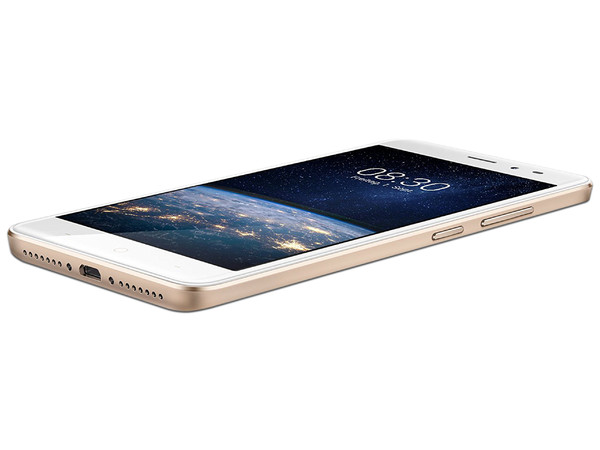 Smartphone TP-LINK Neffos X1 Lite:
Procesador: Cortex-A53 1.5GHz,
Memoria RAM de 2GB, Almacenamiento de 16GB (expandible con microSD),
Pantalla 5