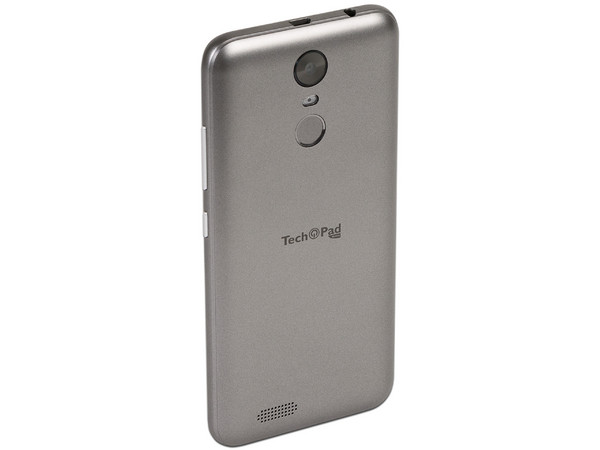 Smartphone TechPad Cel M5 Plus:
Procesador Quad Core (1.3 GHz),
Memoria RAM de 1GB, Almacenamiento de 16GB,
Pantalla IPS de 5.5