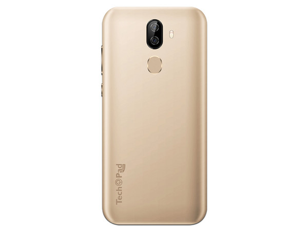 Smartphone TechPad M6 Plus:
Procesador Quad-Core MTK6580A (1.3GHz),
Memoria RAM de 1GB, Almacenamiento de 16GB (expandible 32GB con microSD),
Pantalla IPS de 5.5