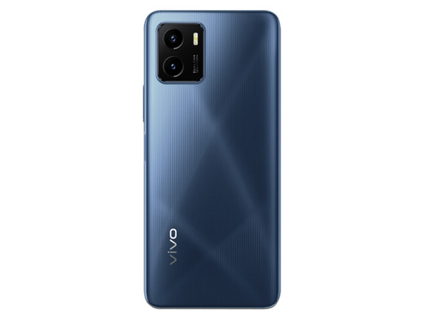 Smartphone Vivo Y15S:
Procesador  Mediatek Helio P35 (hasta 2.3 Ghz),
Memoria RAM de 4GB, 
Almacenamiento de 64GB,
Pantalla LED Multi Touch de 6.5