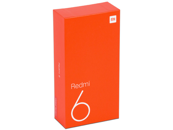 Smartphone Xiaomi Redmi 6:
Procesador Octa Core (hasta 2.0GHz),
Memoria RAM de 3GB, Almacenamiento de 32GB
(expandible con microSD),
Pantalla de 5.45